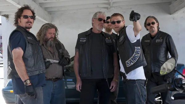 Sons of Anarchy 'Fruit for the Crows': Boxed In