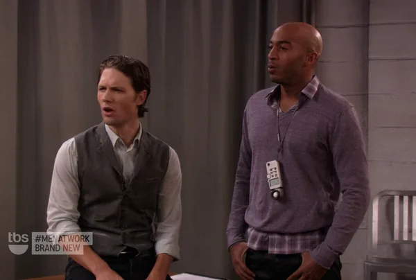 Men at Work Season 1, Episode 4 Review - "Heterotextual Male"