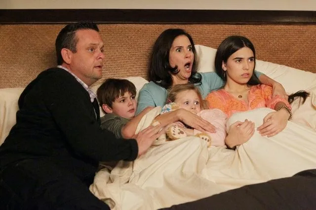 First Impressions: The Neighbors 'Pilot' - That's Definitely European