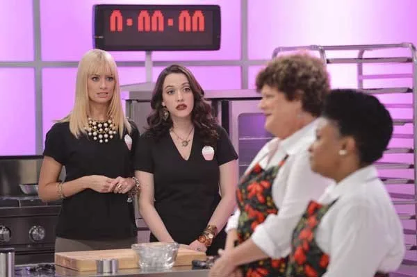 Review: 2 Broke Girls 'And The Cupcake War' - Max's Narcissistic Cupcakes