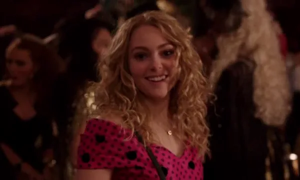First Impressions: The Carrie Diaries (The CW) 6