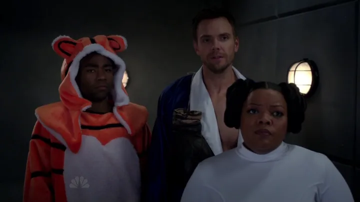 Review: Community 'Paranormal Parentage' - The Living Choose To Be Haunted