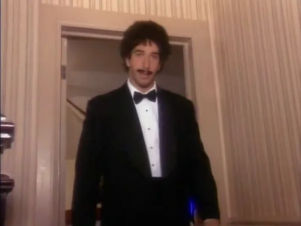 Second Look: Friends Season 2, Episode 14 - "The One with the Prom Video"