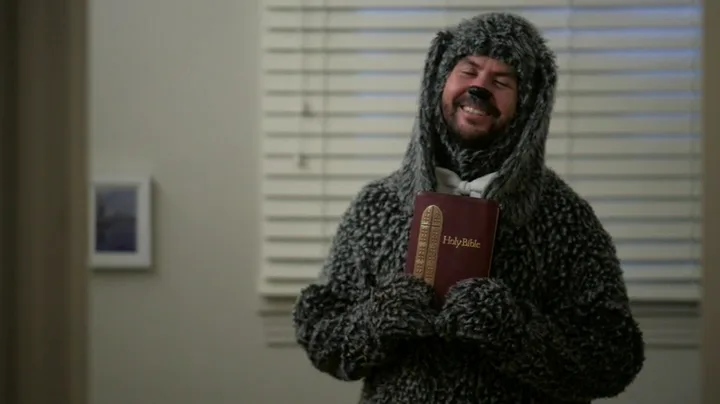 Season premiere review: Wilfred 'Uncertainty'/'Comfort' - The Seas of Opulence