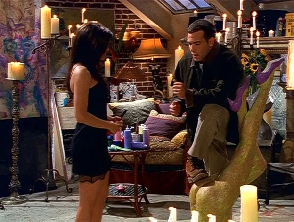 Two Guys, a Girl and a Pizza Delivery
