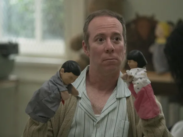 Spoiler Stuart Makes a Wallet